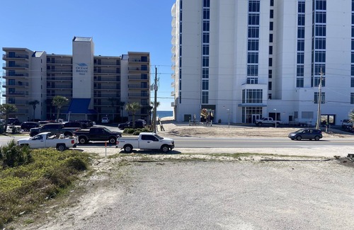 Ono Island Condo | Cute Condo Steps from the Beautiful Gulf of Mexico