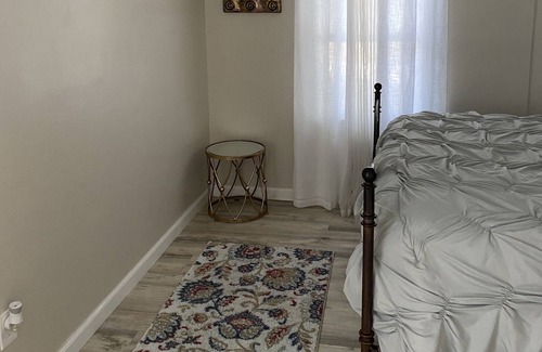 Cleveland House | Cute, Cozy, Clean one bedroom home located mins away from downtown Cleveland
