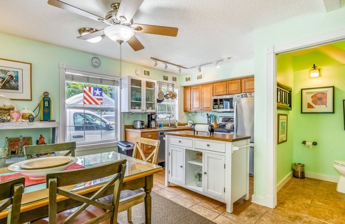 Old Town House | Cute Dog-friendly Tropical Condo with AC, WiFi, & Shared Pool - Snowbirds OK