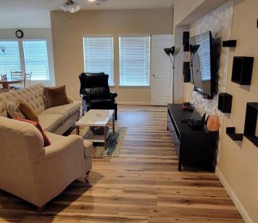 Kyle House | Cute room in Kyle 15 mins to Austin Door 2