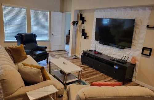 Kyle House | Cute room in Kyle 15 mins to Austin Door 2