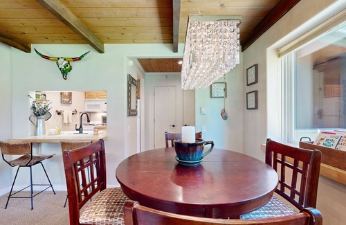 Elkhorn Apartment | Cute Studio with Lots of Space, WiFi, Close to Skiing