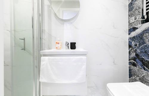 City of Westminster Apartment | Cute Studios in Central London - Lower Ground