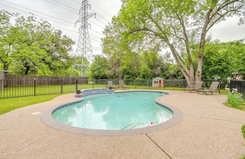 North Richland Hills House | Cute three bedroom one bath home with private pool