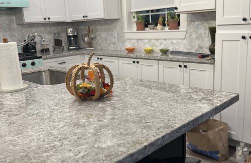 San Jacinto Cottage | Cute, updated home close to the beach!