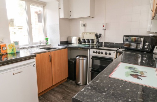Pensilva Cottage | CUTKIEVE FARM COTTAGE, romantic, with a garden in Pensilva