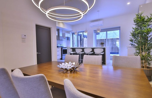 Old Montreal Condo | Cutting Edge condo in Old Montreal with private terrace