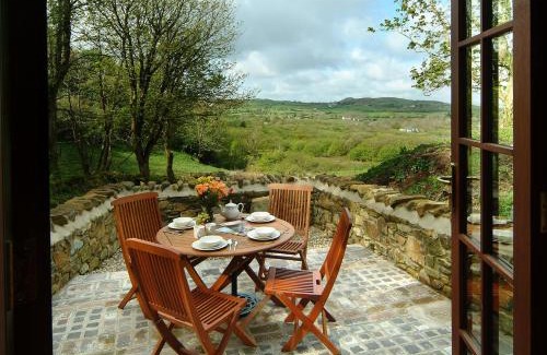 Dinas Cross House | Cwm Bach