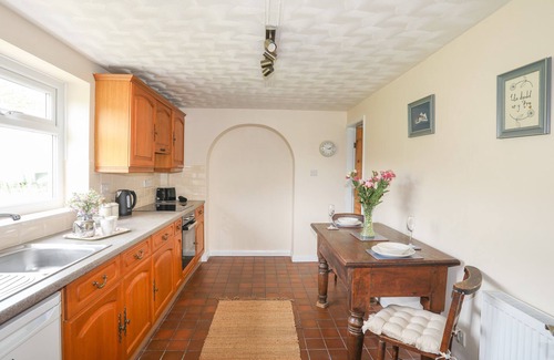 Rhyd-y-clafdy Cottage | CWM CEILIOG ANNEX, romantic, character holiday cottage in Trefor
