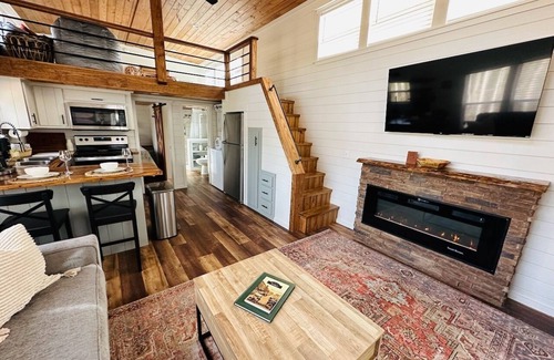 Belden Cottage | Cypress - NEW Cottage in woods @ Moon Lake Farm - HOT TUB - LAKE - KAYAK - FISH