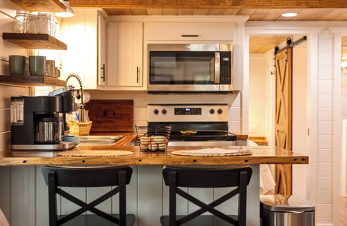 Belden Cottage | Cypress - NEW Cottage in woods @ Moon Lake Farm - HOT TUB - LAKE - KAYAK - FISH