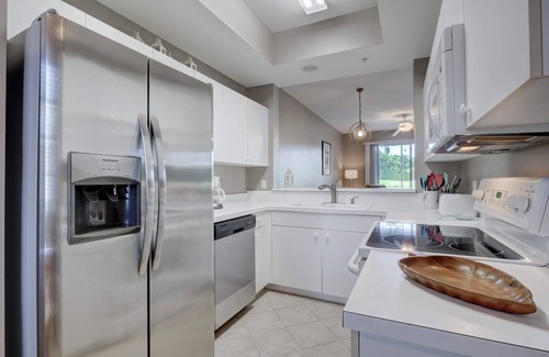 Naples Condo | Cypress Woods for Seasonal or Summer Stays W Golf