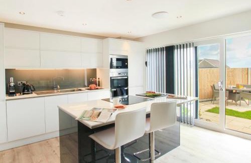 Tyn-y-Gongl House | Cysgod Y Capel