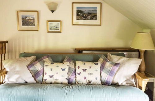 St Brides Ski Chalet | Cysgod y Ffynnon in Haverfordwest