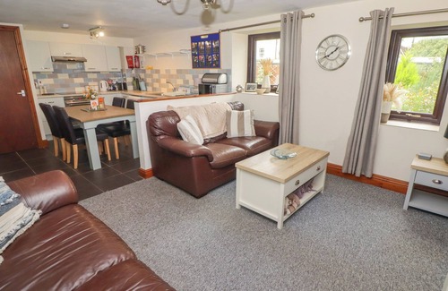 Boncath Cottage | CYSGOD Y LLAN, pet friendly, luxury holiday cottage in Crymych