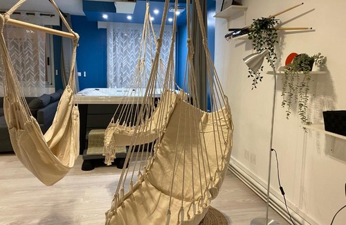 Quartier Vieux Marche-Cathedrale Apartment | Détente absolue - Jacuzzi, billard, ping-pong - 041