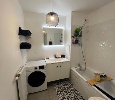 Vaires-sur-Marne Apartment | Détente , famille, Disney et Nature