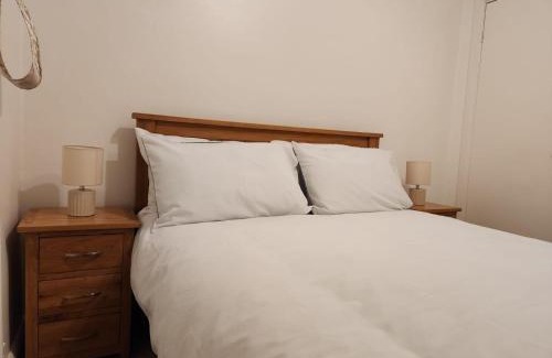 Birmingham House | D Elmdon Homestay Shared 4 bedrooms
