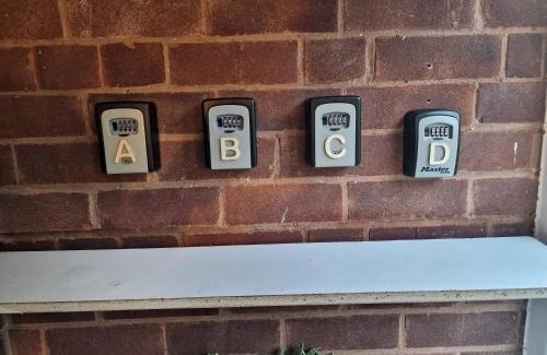 Birmingham House | D Elmdon Homestay Shared 4 bedrooms