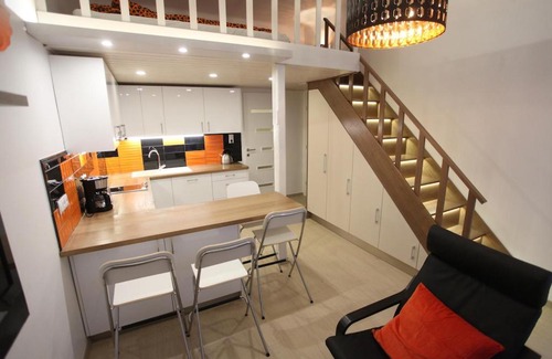 Terezvaros Apartment | d.Five Heroes' Square Expat Family Apartment