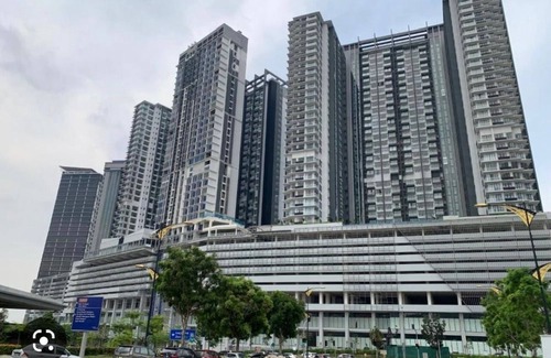 Gelang Patah Apartment | D'pristine 3 bedroom condo 10pax 3mins walk to Legoland!