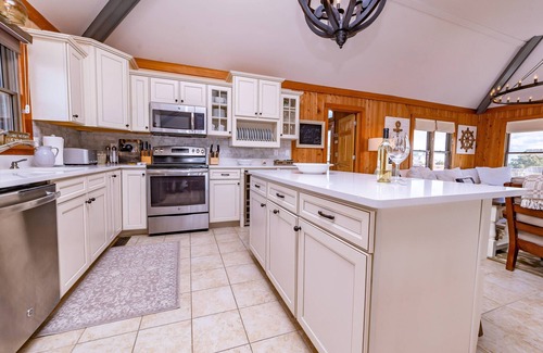 Duck House | D0283 Duck Diamond, 125 Yards to Beach, Community Pool,Ocean Views