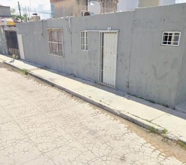 Downtown Cancun Apartment | D28 house & kitchen
