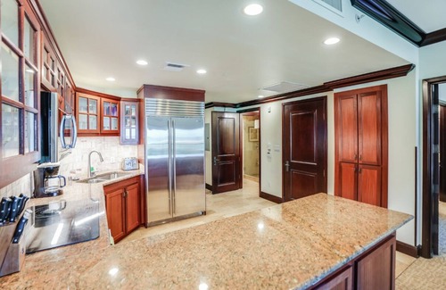 Wailua Condo | D304 - 2 King Beds, Ocean Views, AC, Resort Amenities in Kapaa! Modern & Clean!