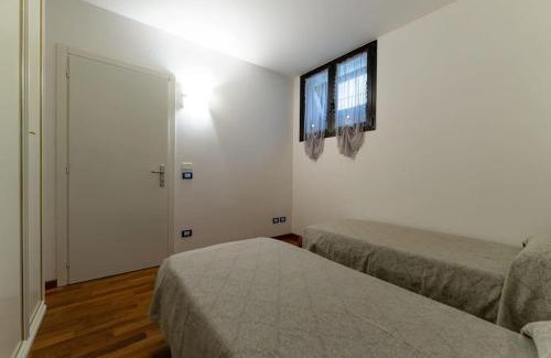 Negrar Apartment | DA ERIK E NICHI