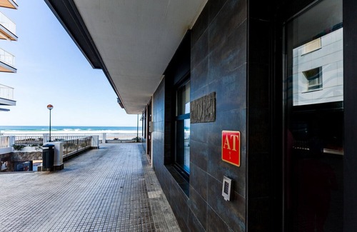 Zarautz Apartment | Dada 3 apartment by Egona