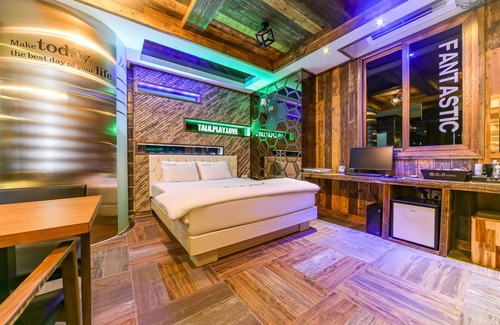 Seongnae-dong Hotel | Daegu Dongseongno B and B