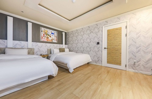 Dong-gu Hotel | Daejeon Yongjeon Cinema