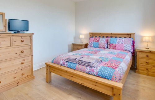 Llanrhidian Higher House | Daffodil Cottage in the beautiful Gower