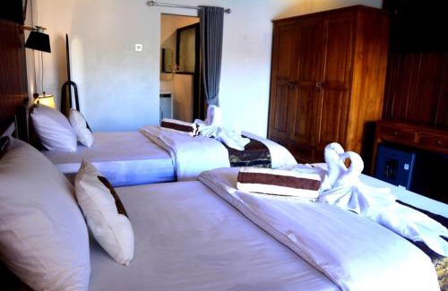 Saba House | Dahlia Moon Villa