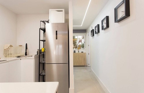 Centro - Sagrario Apartment | Dalí's Sanctuary in Granada With Private Parking