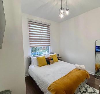 Hackney Downs Bed & Breakfast | Dalston Luxe Studios