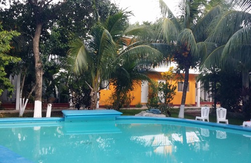 Alfredo V. Bonfil Bed & Breakfast | Dalyah’s Room for 6 persons