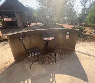 Madibeng Cabin | Damascus Bush Lodge