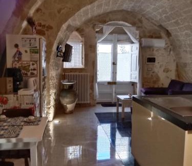 Palazzolo Acreide Historic Centre Apartment | Dammuso dell'Arco