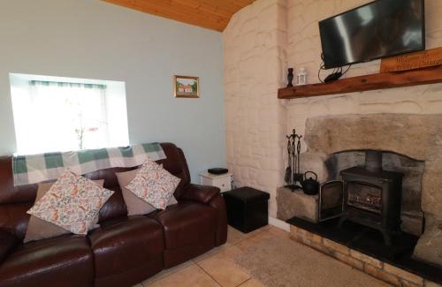 Newry House | Dan White's Cottage