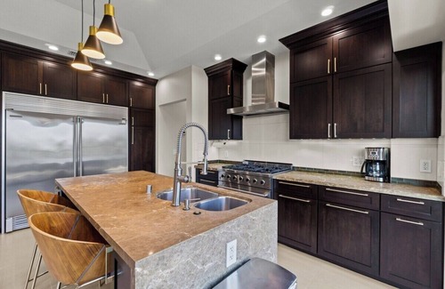 Lantern District House | Dana Point Luxe STR14-007