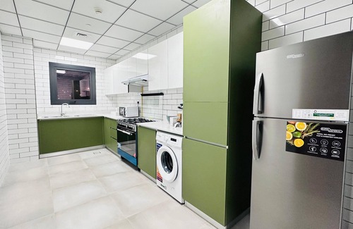 Jebel Ali Apartment | Dancenter Retreat Sheikh Zayed Road