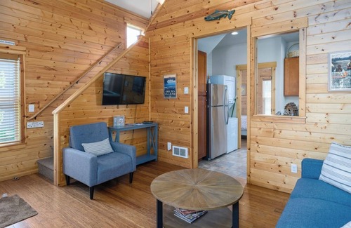 Eastsound Cottage | Dandelion Cottage in the heart of Eastsound