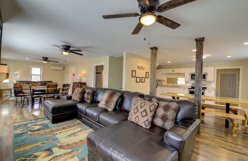 Dandridge House | Dandridge Vacation Rental w/Fishing Pier & Grill!