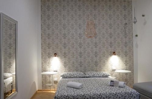 Trento Old Town Bed & Breakfast | Dante Rooms and Apartment