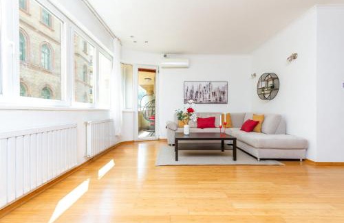Inner City Budapest Apartment | Danube Terrace Hacienda by NW