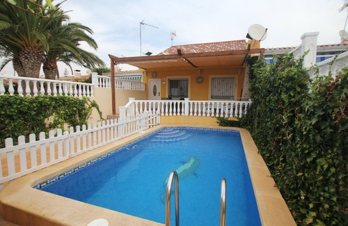 Torrevieja Villa | DAR SAIOA Nice villa 600 meters to the beach 3 bedrooms 3 bathrooms