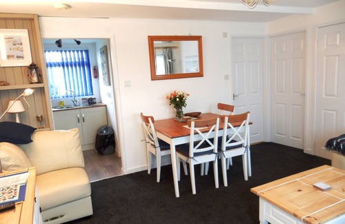 Dartmouth Ski Chalet | Dartmouth Chalet Holidays-Happy Days,Devonly Days