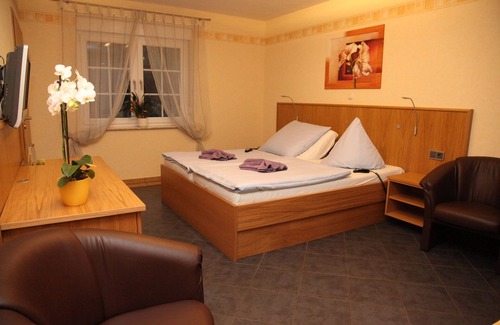 Klaeden Hotel | Das Wolfshotel am Arendsee