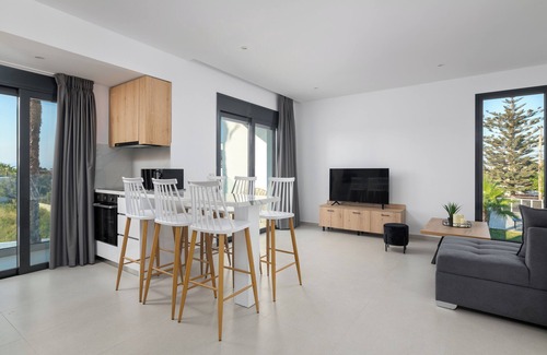 Petaloudes Villa | Davlakos Apartment Rea 1
